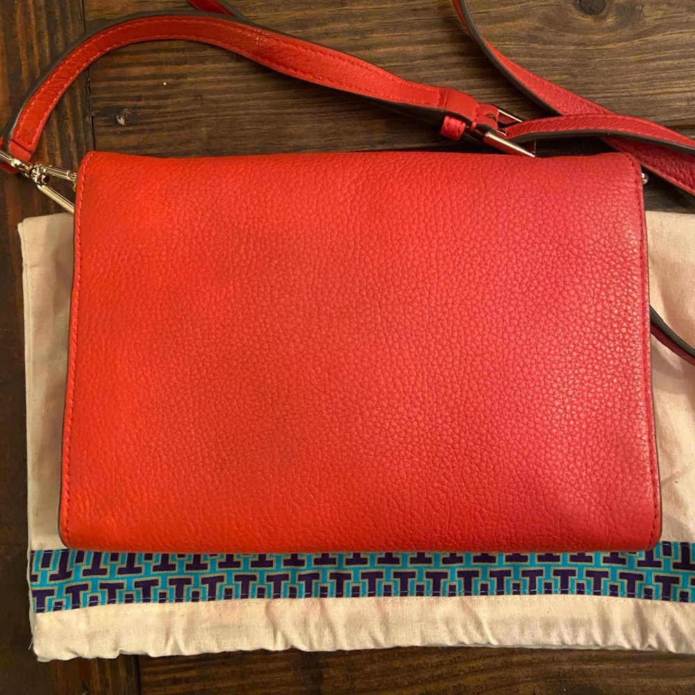 Tory Burch Crossover Bag - Picture 4 of 7